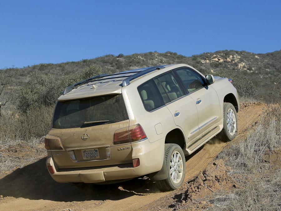  Lexus LX570 2008 года  (фото 157 из 221)